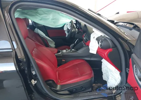 2020 Alfa Romeo Giulia Sport Rwd z USA, uszkodzony, nr VIN ZARFAMAN7L7625649